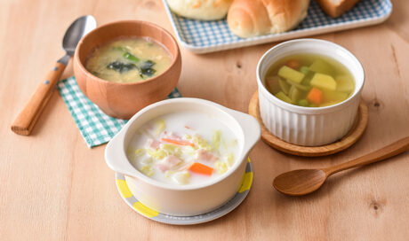 寒い日の朝ごはんにも！パンと食べたいあったかスープ