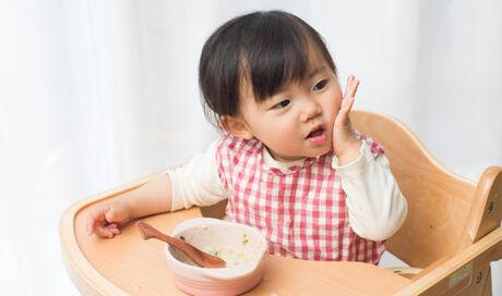 食事に集中できない…机といす、5つのチェックポイント！